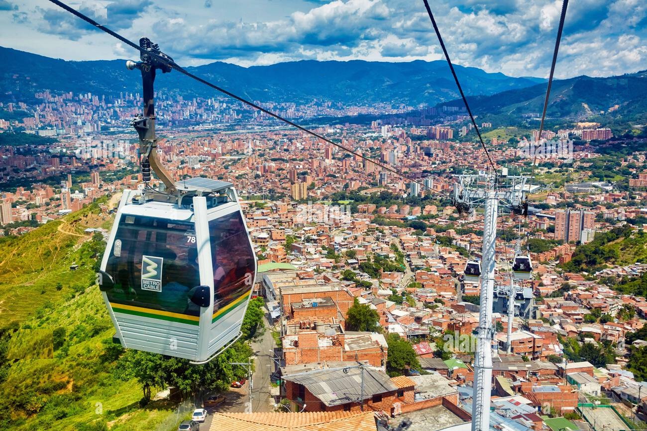 Metrocable Paragliding Medellín Vuelos en Parapente Colombia